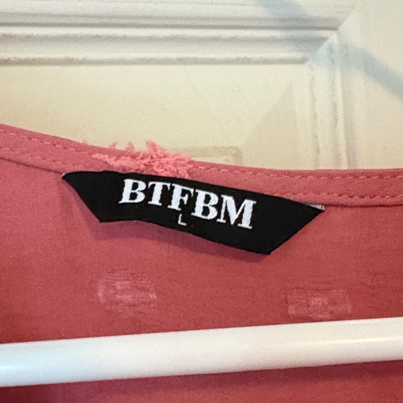 Elegant Pink Ruffle High-Low Dress - Picture 2 of 3